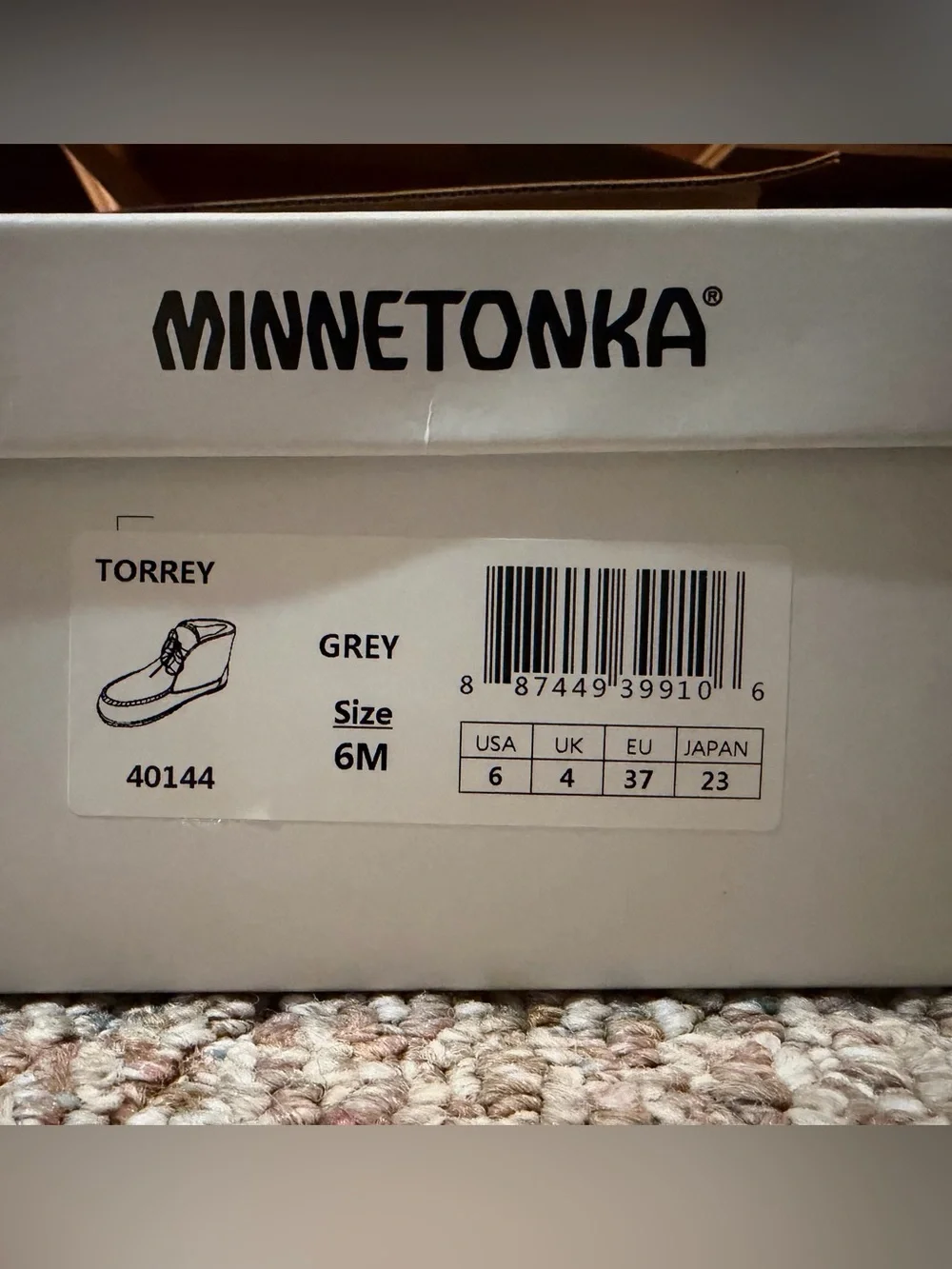 Minnetonka Torrey Gray Wool Blend Lace-Up Ankle Boots with Tan Laces